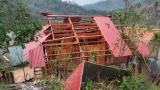 Nghệ An: Xuất hiện mưa đá khiến nhiều nhà hư hỏng, 1 người bị thương
