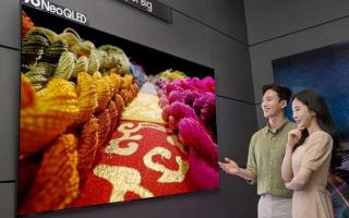 Dấu chân tiên phong của Samsung ở phân khúc TV 4K 98 inch siêu to khổng lồ.