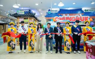 SẮC MÀU CHUNGBUK TỎA SÁNG GIỮA HÀ NỘI – K-MARKET TƯNG BỪNG KHAI MẠC LỄ HỘI VĂN HÓA & ẨM THỰC HÀN QUỐC 2025