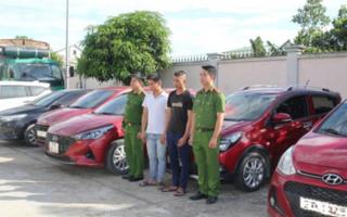 Bắt 2 đối tượng bất hảo làm bốc hơi 11 xe ô tô