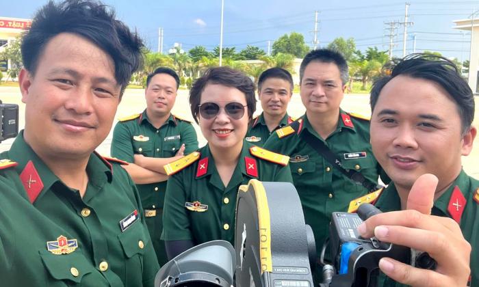 Trung tá Đặng Thái Huyền: Lãnh đạo ở hãng phim, về nhà lo gia đình thiệt thòi